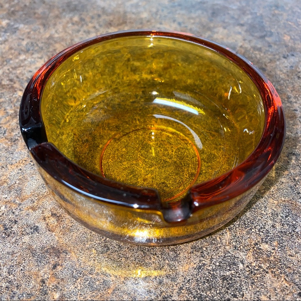VINTAGE AMBER ASHTRAY